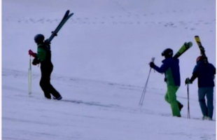 طبیعت زمستانی منطقه کێلێ ‌ و هنرنمایی اسکی بازان سردشتی